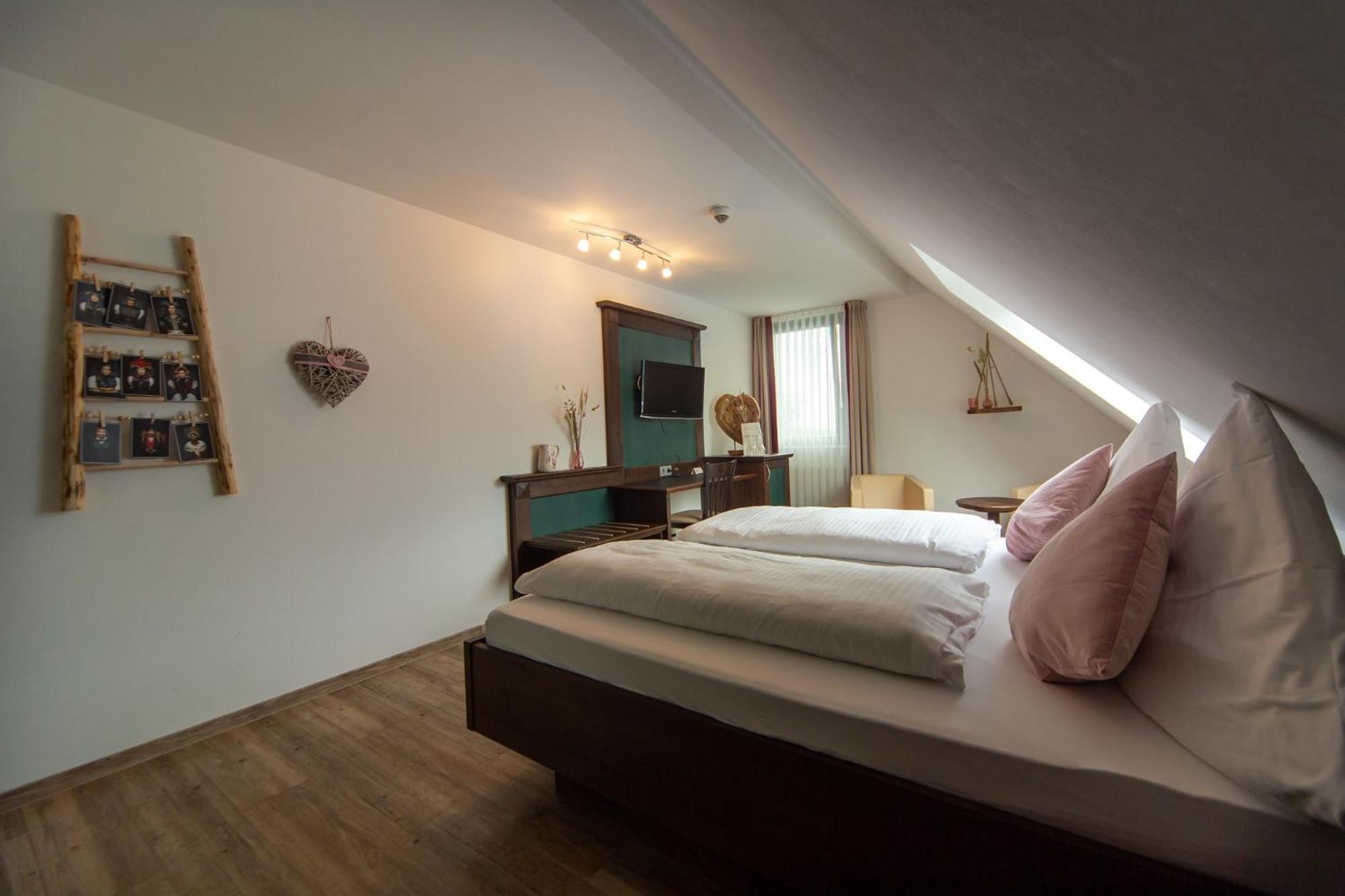 Hotel Restaurant Auerhahn Bad Wildbad Kültér fotó