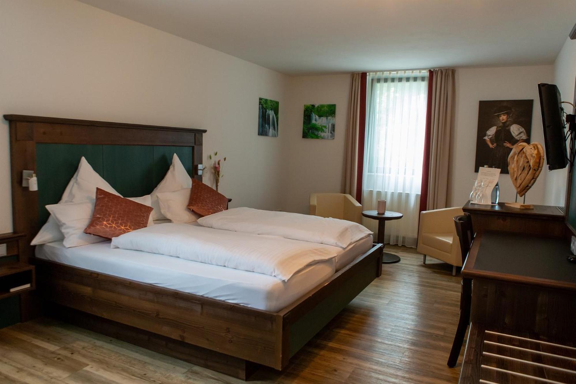 Hotel Restaurant Auerhahn Bad Wildbad Kültér fotó