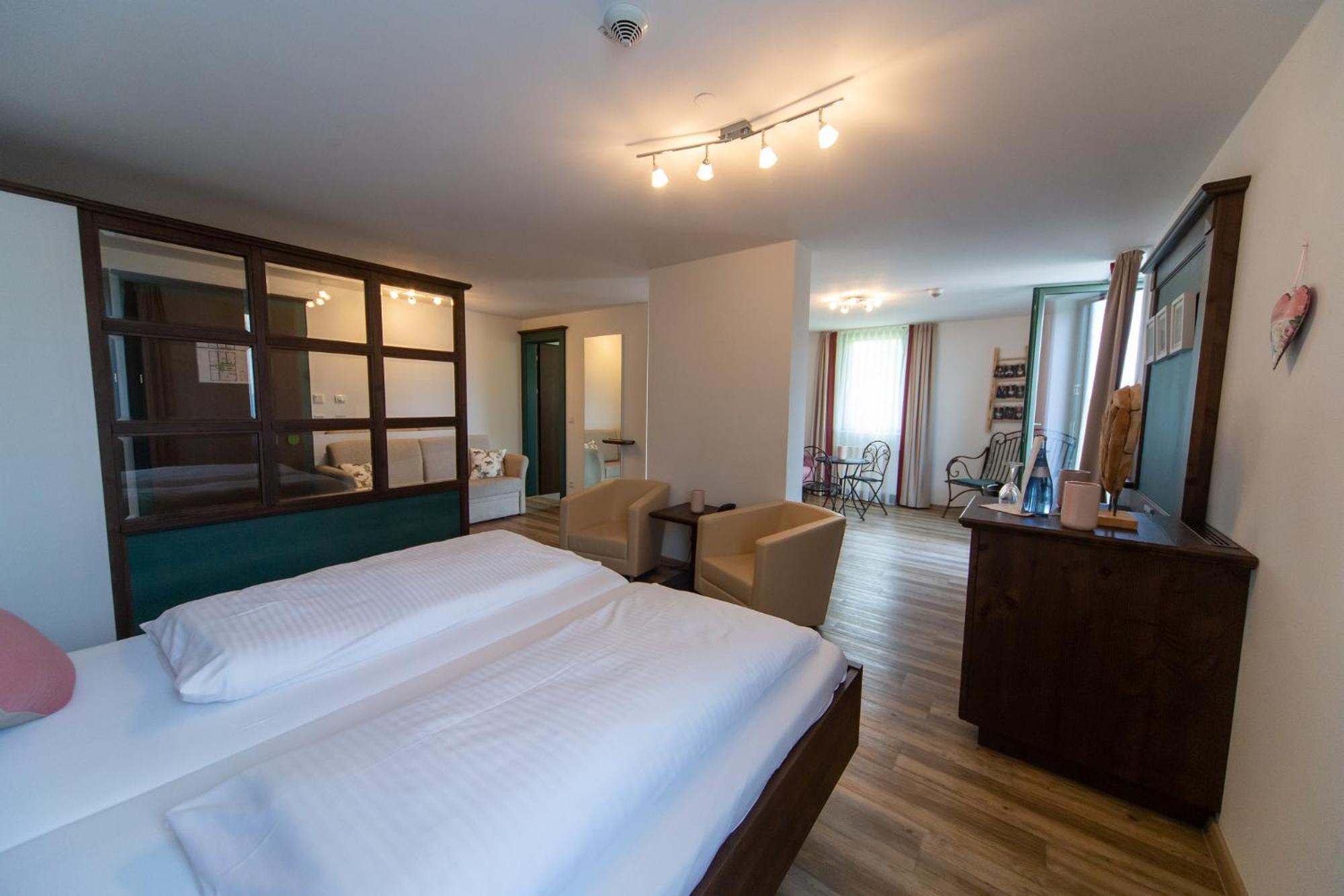 Hotel Restaurant Auerhahn Bad Wildbad Kültér fotó